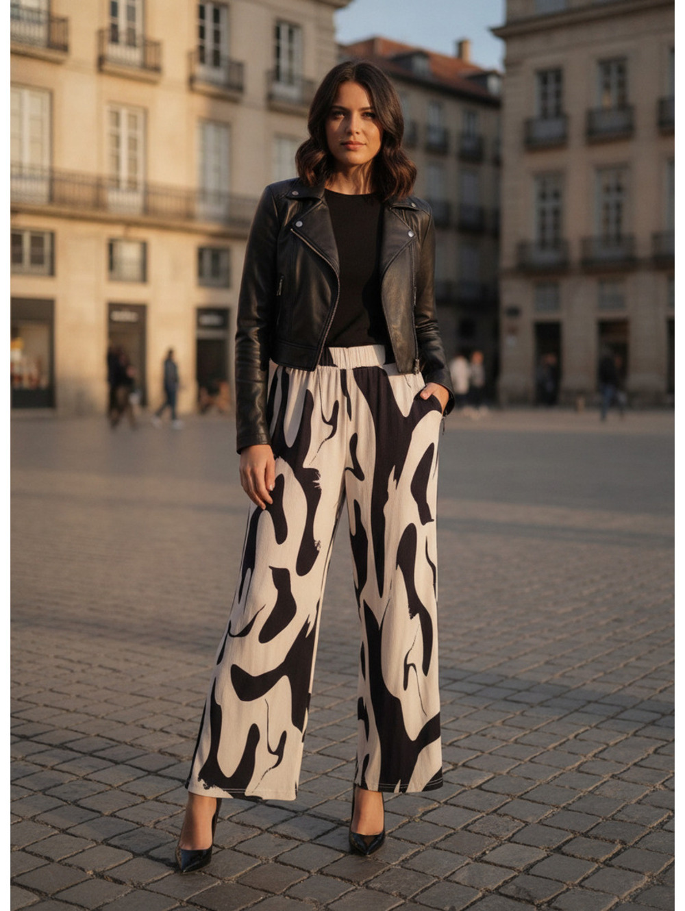 YOZI Women's Wide Leg Pants with Abstract Black and White Pattern, Size L